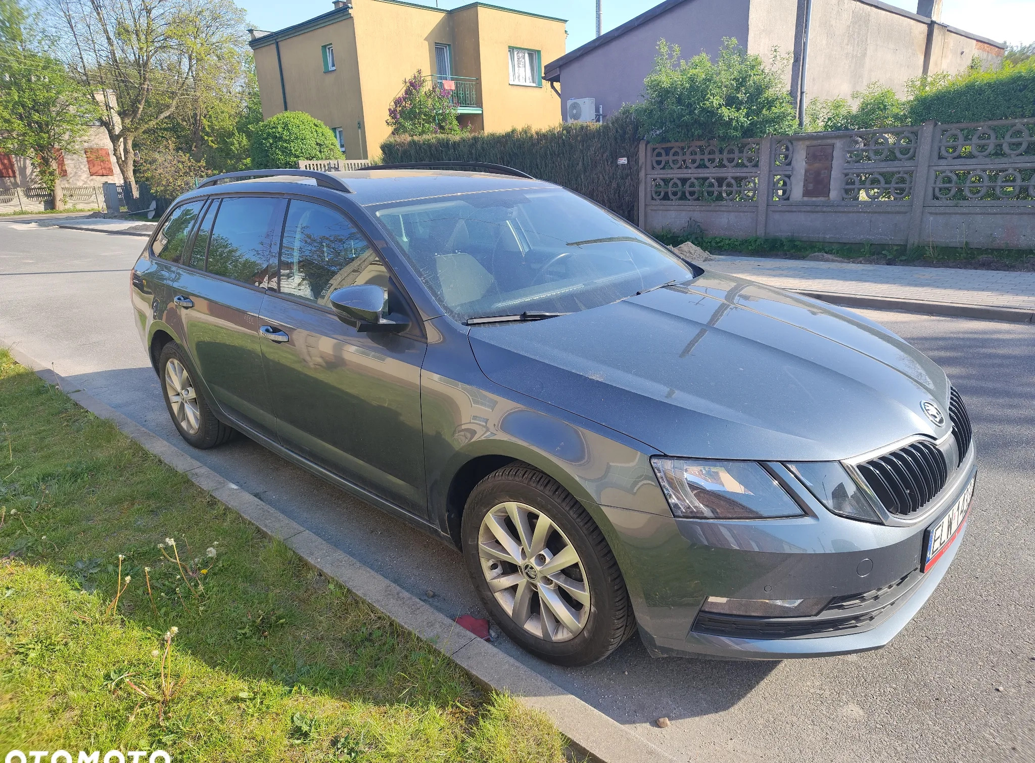 Skoda Octavia cena 47500 przebieg: 129000, rok produkcji 2019 z Koluszki małe 56